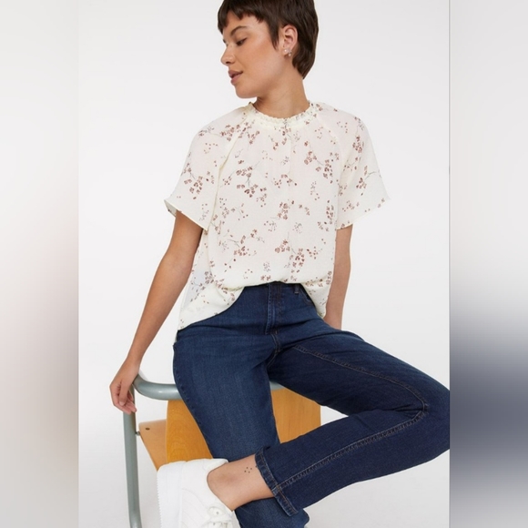 Reitmans Printed Mock-Neck Blouse with Flutter Sleeves, 2X, Multi coloured - Picture 3 of 7